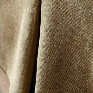 Tailored linen bed skirt full size